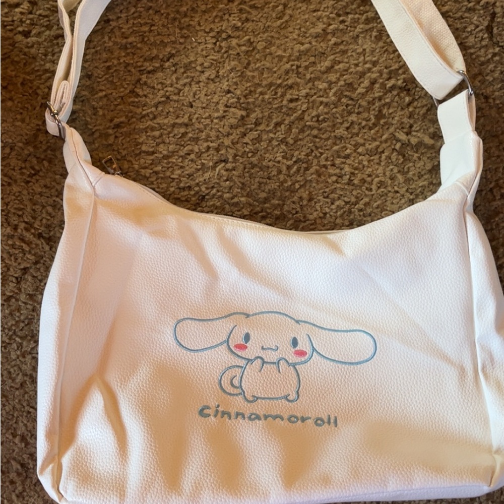 White Shoulder Bag